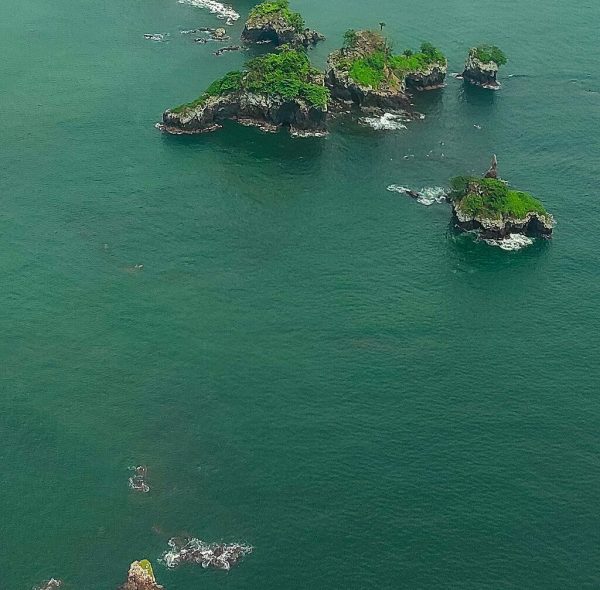 6. Bota Islands Limbe - Ndongere - Sud-Ouest - Cameroun